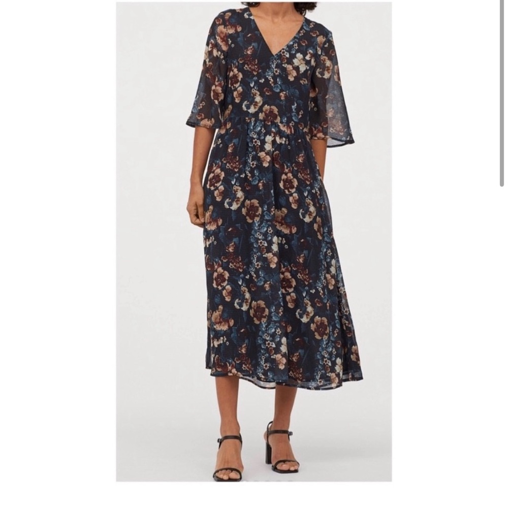 H&M green floral flutter sleeve midi dress